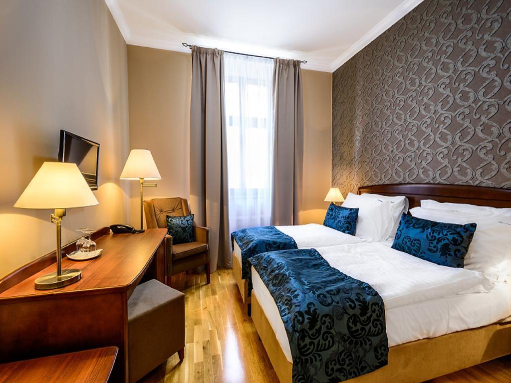 Alexander Hotel Stribro Bilik gambar