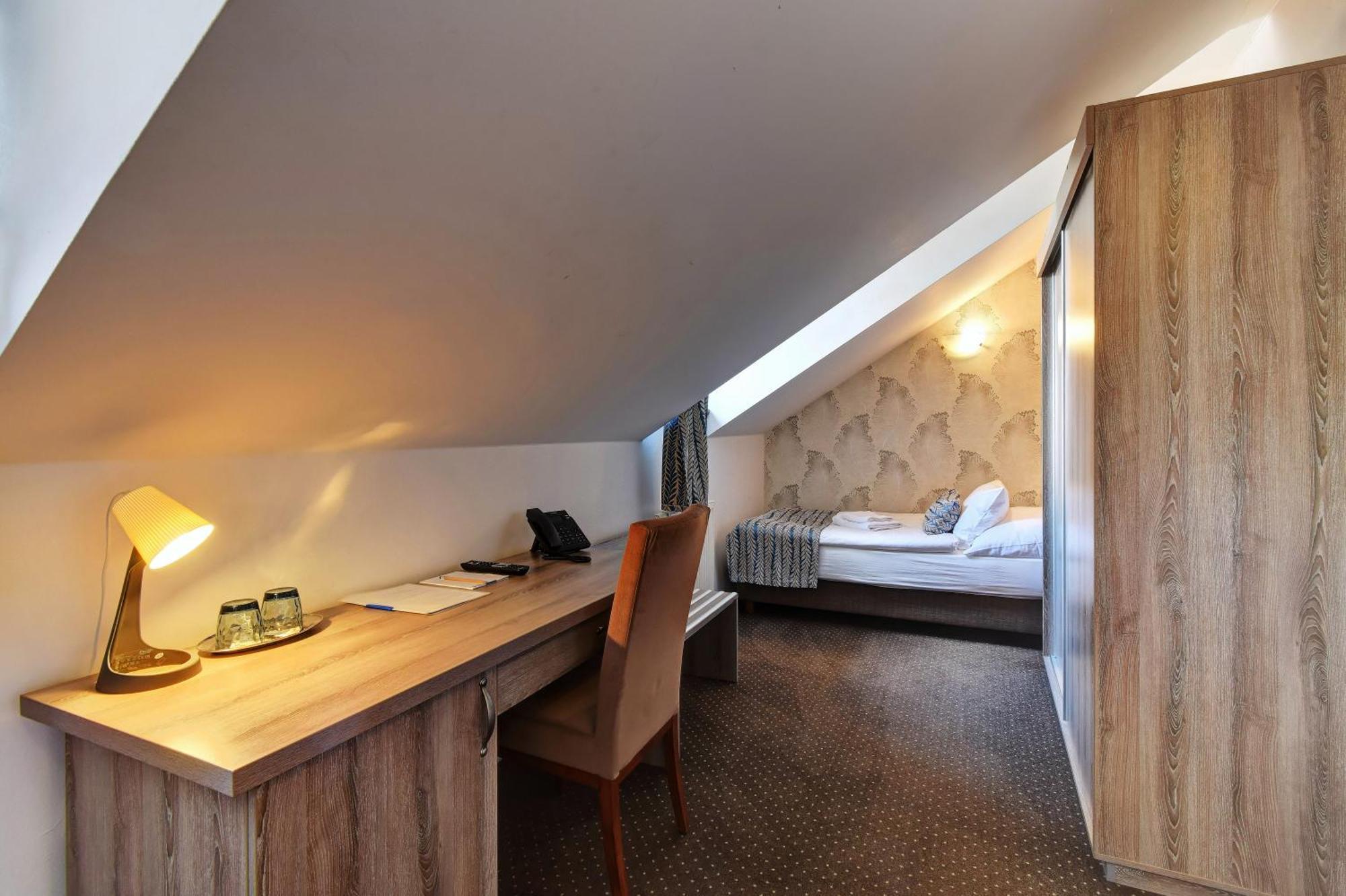 Alexander Hotel Stribro Luaran gambar